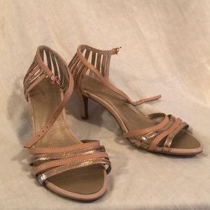 Seychelles nude / rose gold striped sandal